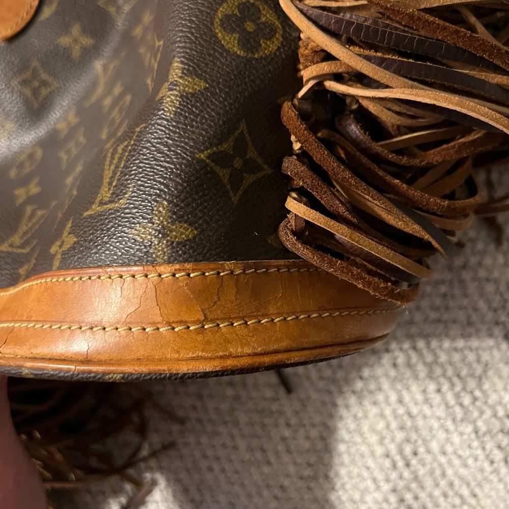 LV Revamped Bag - Picture 8 of 9